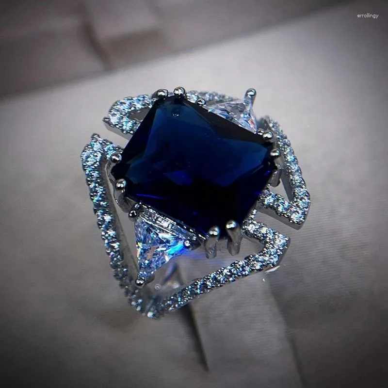 Klusterringar Princess Cut Royal Blue Stone för kvinnor Justerbar Ring Banket Party Jewelry Fashion Band