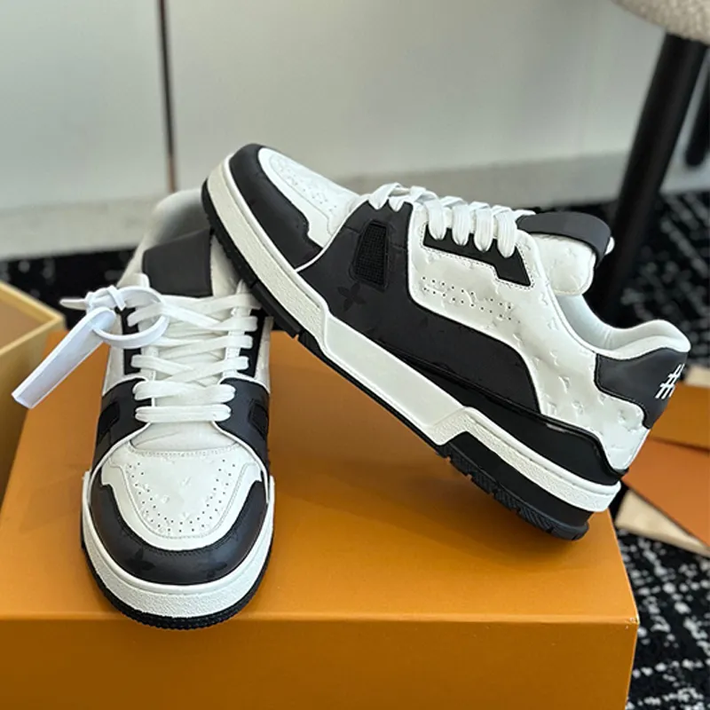 Designer Womens Skate Shoes with Vintage Basketball Sneaker Inspiration Calfskin Upper Oversized Mens Board Shoes Size 35 47