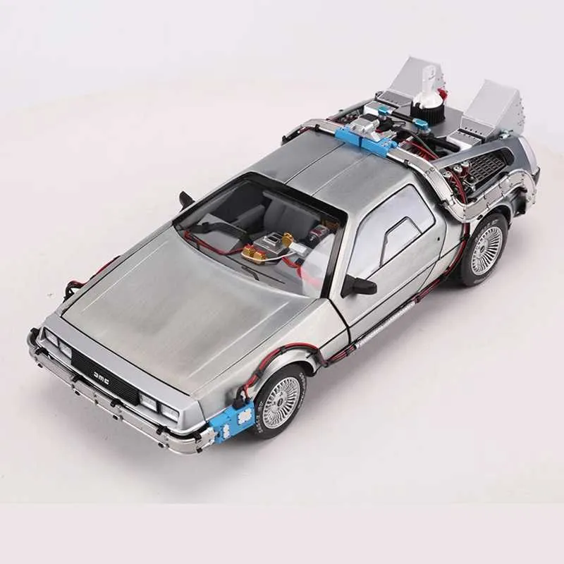 Back to The Future DeLorean Time Machine RC Car - 1/18 Scale