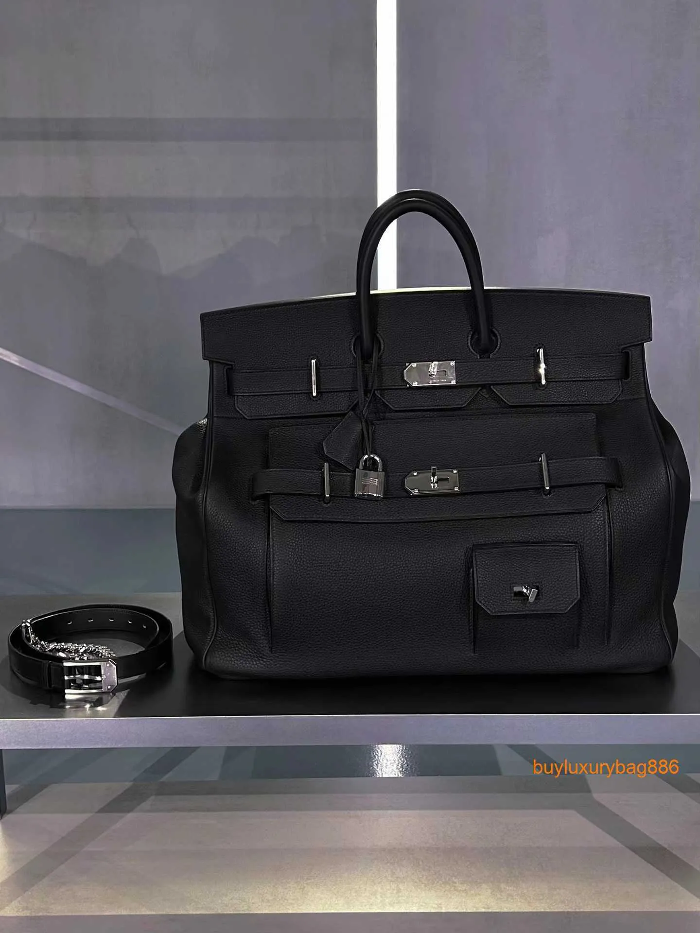 Сумки Leather50 Сумки Сумки-тоут в индивидуальном стиле 2023 Новая большая сумка для мужчин и женщин для деловых поездок Сумка для багажа Портативная дорожная сумка большой вместимости HB LHCV