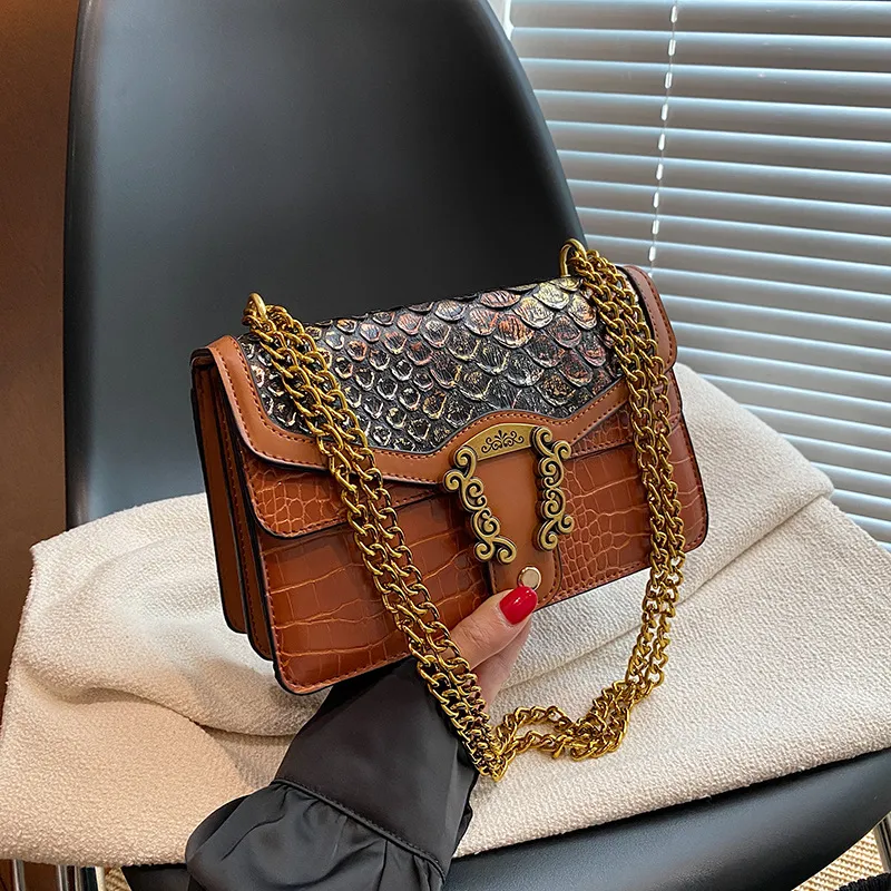 Fabryczne hurtowe dla kobiet torba na ramię 3 kolory Elegancki retro wytłoczona torebka w wysokiej jakości skórzana torba łańcuchowa w tym roku popularna torebka krokodyla 4405#