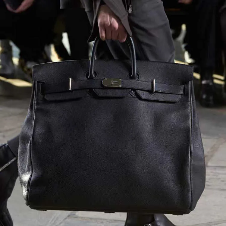 DHgate 2023 New Designer Bags High Capacity Handbags for Men and Women Large Capacity Business Travel Bag 50L Fitness Handheld Bag Luggage Black Bags Luggage Accessories