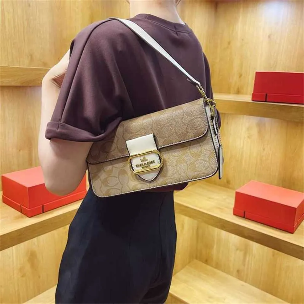 MA Flip Cap Wine God Lindarm for Women's Women 2023 New Trendy Luxury Printed Square Square Sebound Crossbody Bags P57 Factory Online 70 ٪ SALE