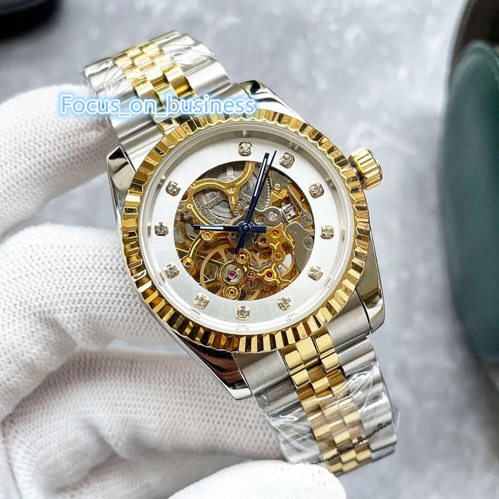 Montres de qualité supérieure d'usine propre entièrement de marque pour couple Ice Out Set Moissanite Diamond Mossanite