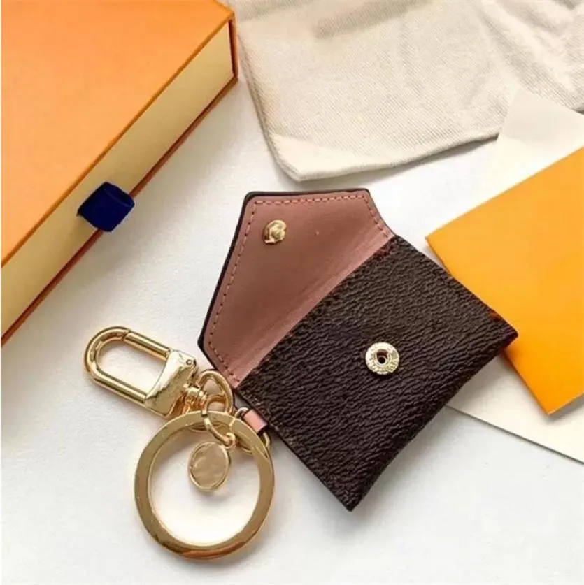 Nyckelringar Designer Letter Wallet Keychain Keyring Fashion Purse Pendant Car Chain Charm Brown Flower Mini Bag Trinka Gift Access9208340