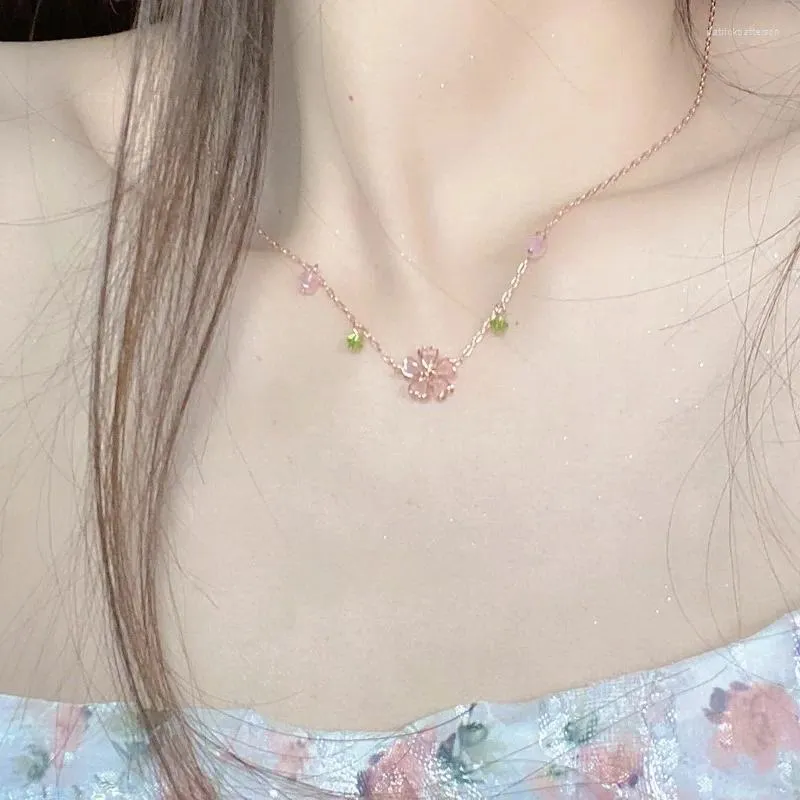 Pendant Necklaces Romantic Charm Pink Cherry Blossom Pendent For Women Korea Japan Zircon Flower Necklace Clavicle Chain Party Jewelry