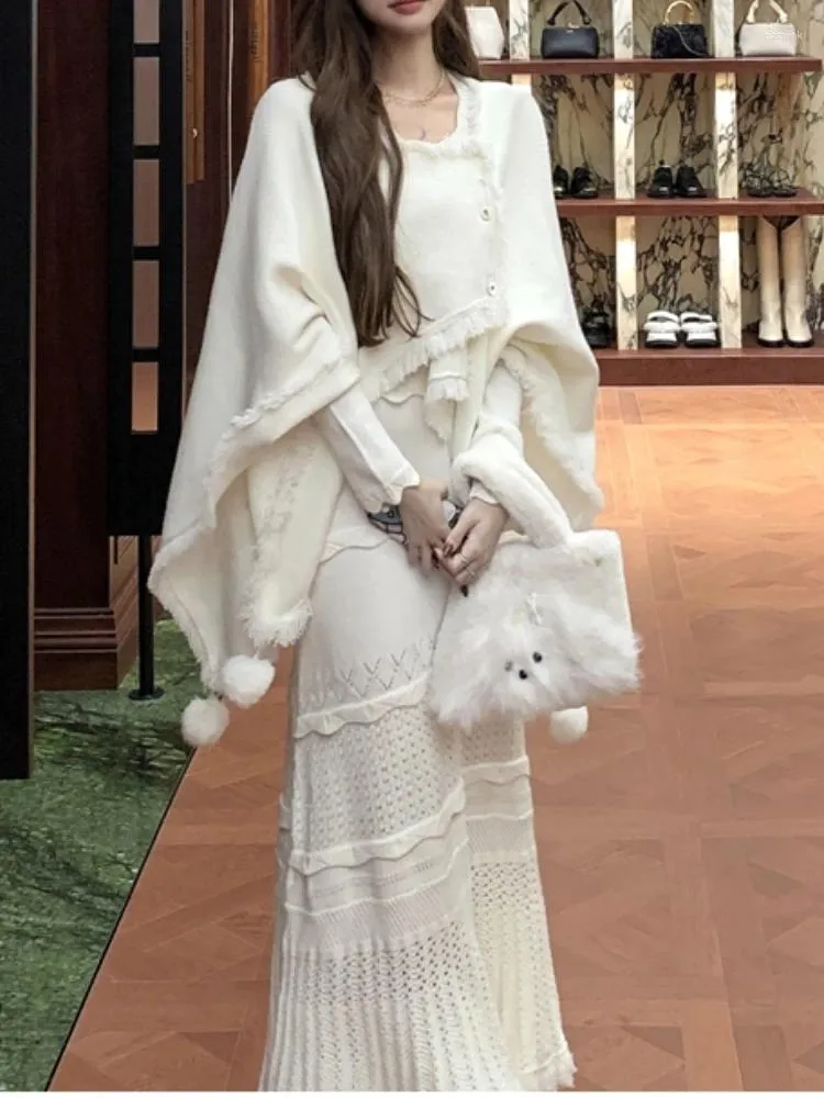 Sukienki robocze Winter France Princess Elegant 2 -częściowy zestaw kobiet Tassel Solid Designer Sukiet Sukieit Kobiet Korean Style Chic Ubrania 2024