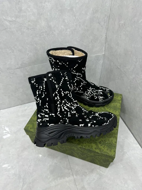 Pantofole Tasman firmate Stile classico Neumel Stivali da neve australiani piattaforma soffice Donna Uomo Scarpe di alta qualità Pile per il calore Stivale invernale 1213