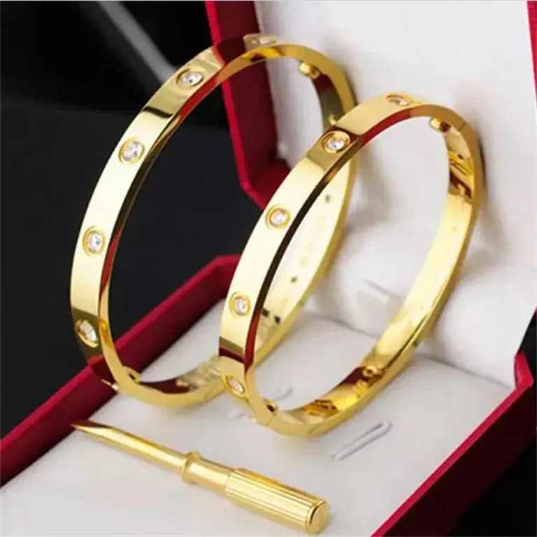 Fashion bracelet designer bracelet titanium steel mens and womens 18K rose gold fashion popular do not fade color bracelet trend stainless steel accessories