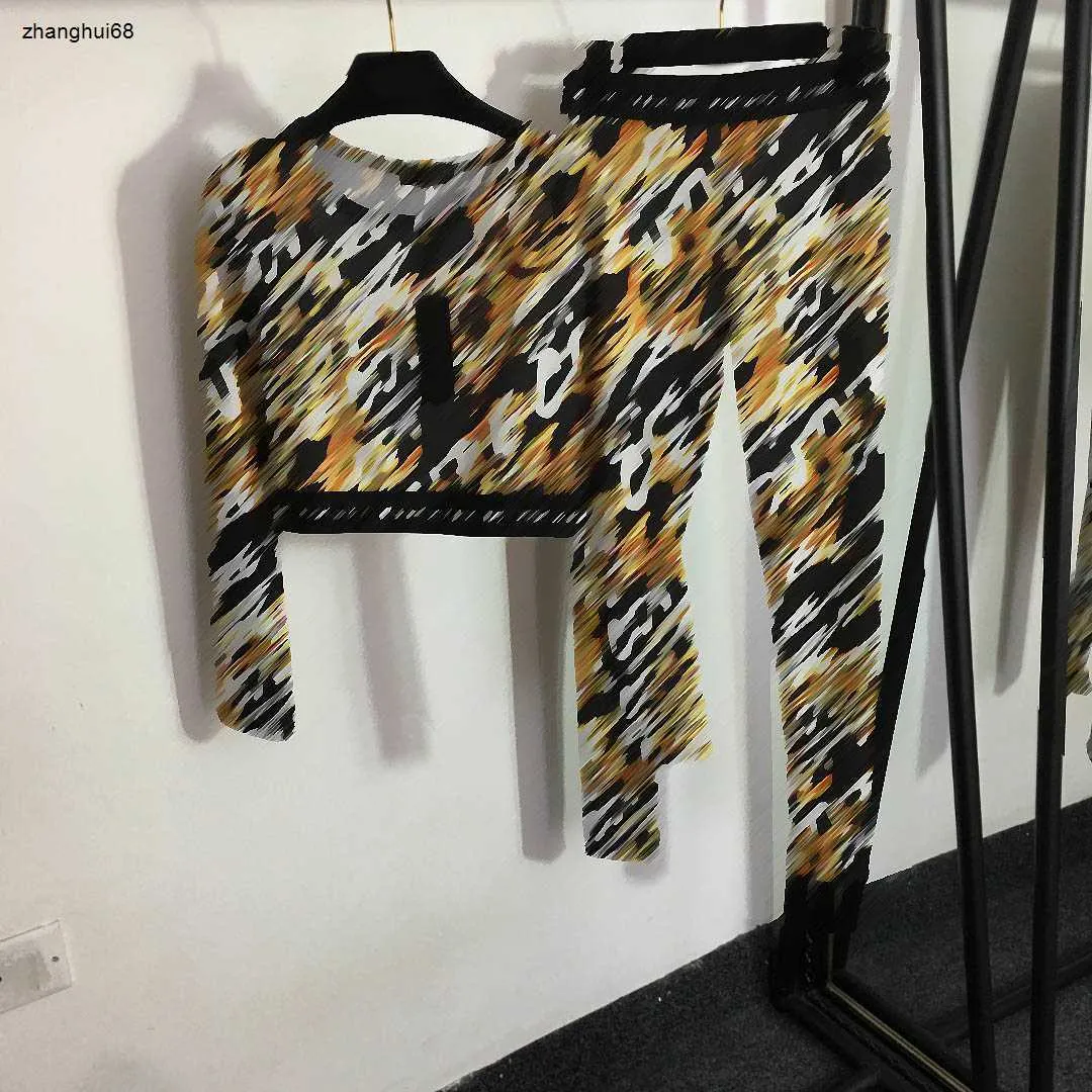 women designer Two piece suit Retro pattern letter printed long sleeve top+ fashion elastic slim leggings Jan 20