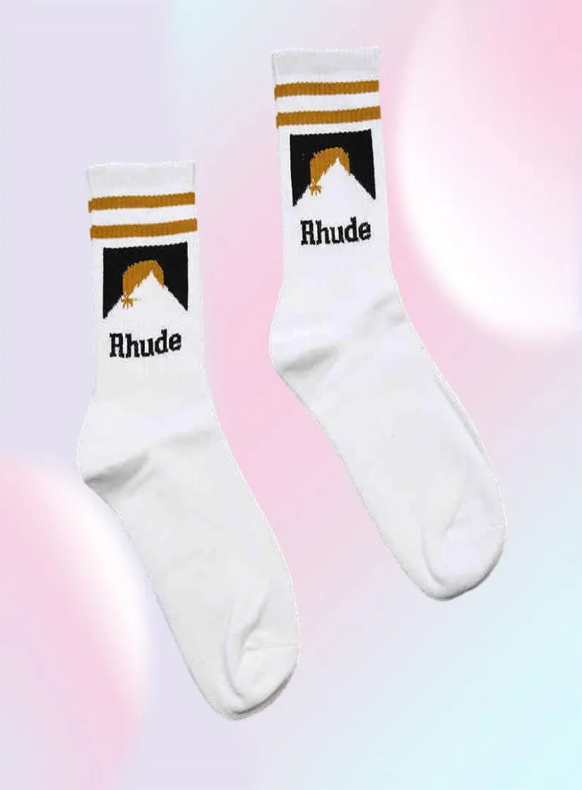 Simple Letter High Quality Cotton European American Street Trend Men and Women Couple In-Tube socks elite sock2364733