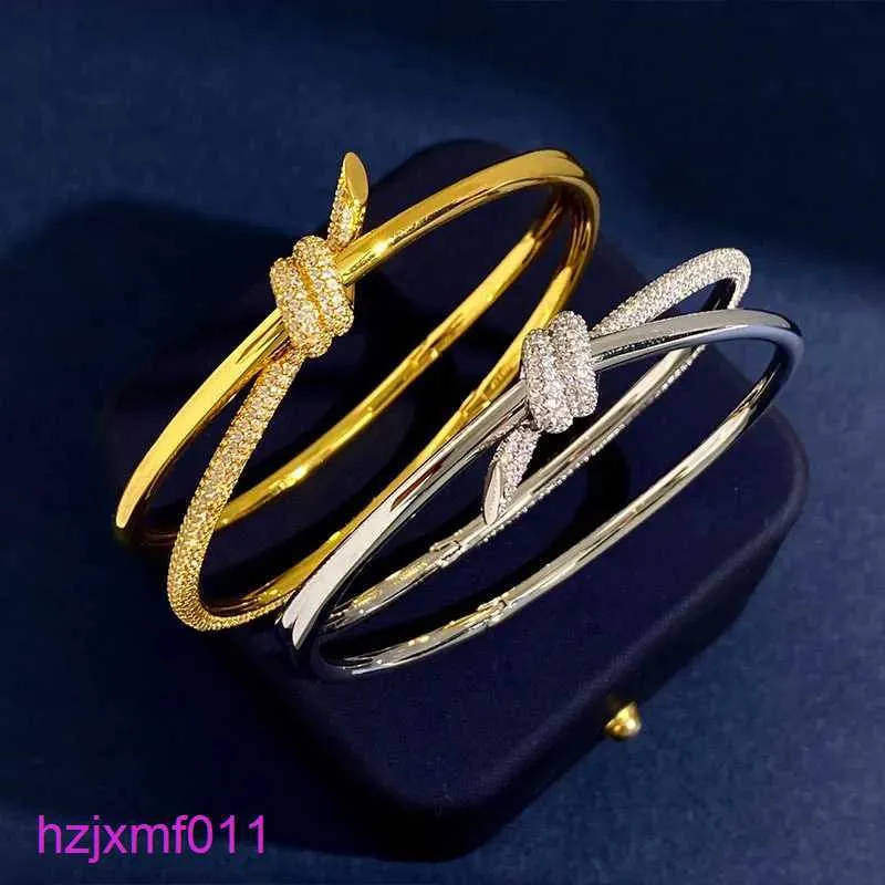 9oy5 Bangle t Bracelet Luxury Knot Designer Jewelry Double Line Rope Womens Minority 18k Gold Silver Shining Crystal Diamond Bangles Je