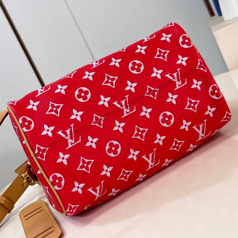 DHgate.com:Speed y P9 Bandoulier: Red Soft Calfskin Leather DHgate.com:Speed y P9 Bandoulier: Red Soft Calfskin Leather
