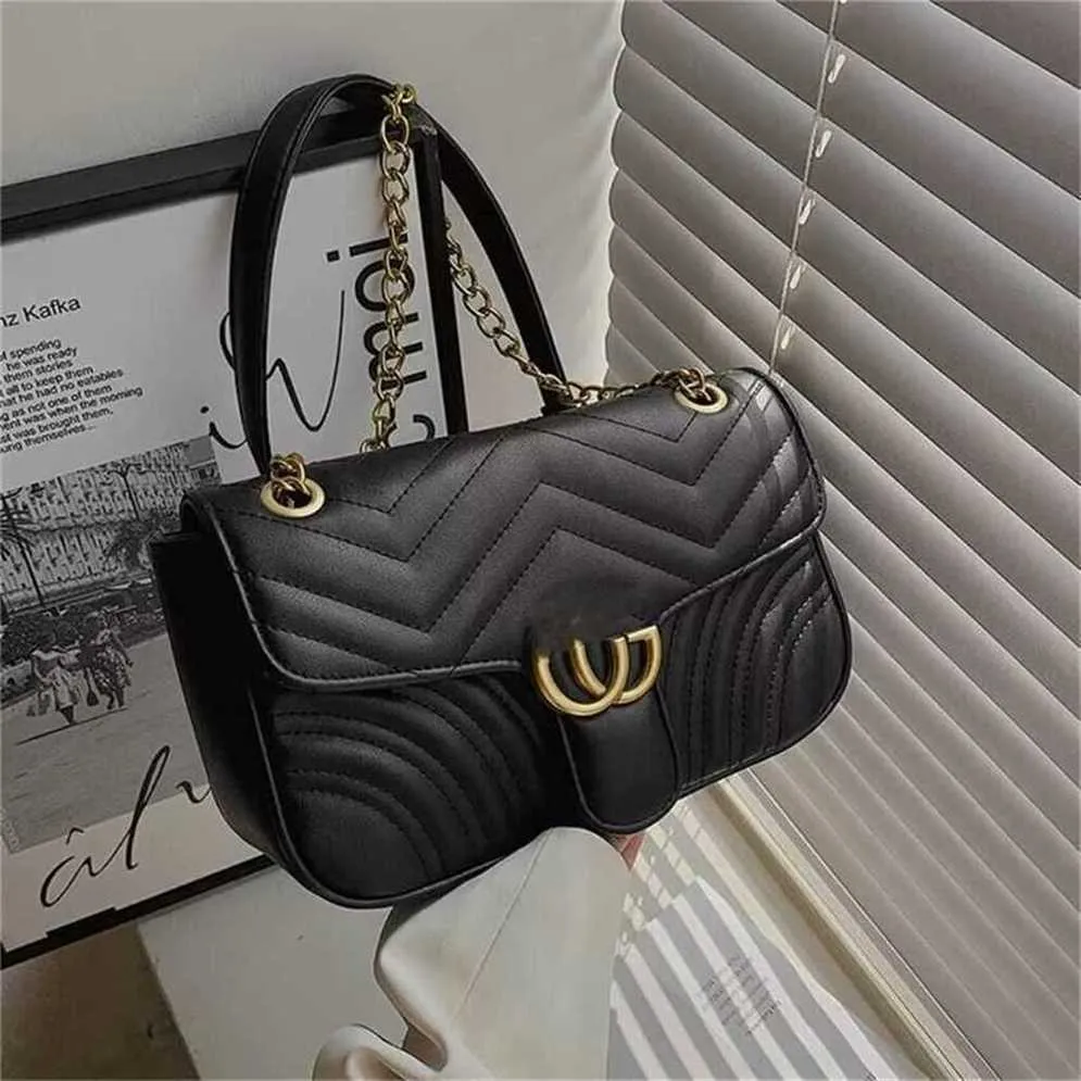 Women's New Korean Version Large Capacity Lingge Chain Fashion Versatile One Shoulder Crossbody Small Square 70% off outlet online sale