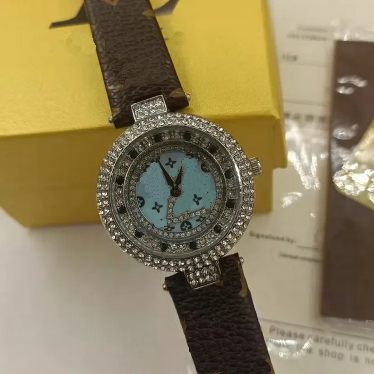 عودة عالية الجودة Diamonds Womener Wristwatches Printing Watchband مع Box AAA Lady Quartz Watchs No453