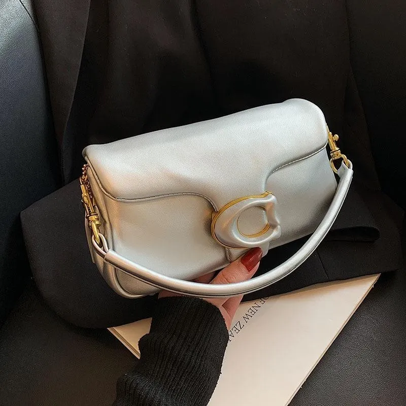 DHgate Coach Tabby Shoulder Bag in Cherry Red Embossed Leather A Luxurious Handbag for Women Bags Luggage Accessories