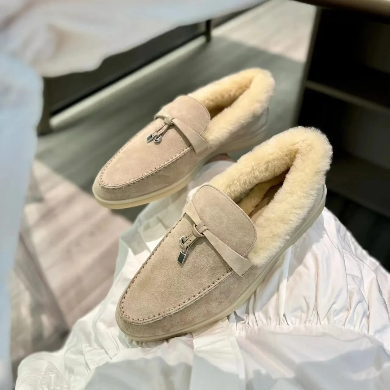 DHgate.com:loro Lovely Dress shoes Walk luxury Designer DHgate.com:loro Lovely Dress shoes Walk luxury Designer