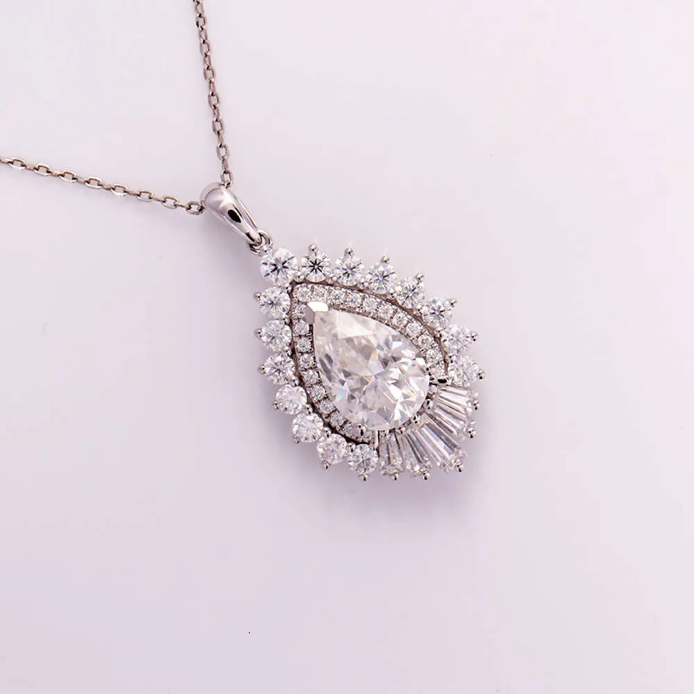 Nieuwe stijl Sclear Lover's Tear Drop hanger ketting met Moissanite Diamond Engagement Gift voor vrouwen