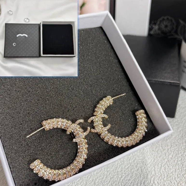 Charme vrouwen cadeau oorbellen luxe designer sieraden hoge kwaliteit vergulde oorbellen boetiekstijl sieraden ontwerp voor vrouwen nieuwe verzilverde oorbellen met doos