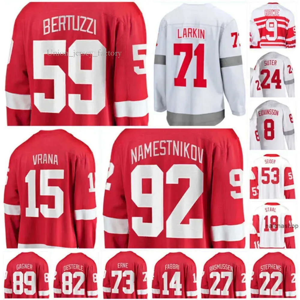 Hockeyshirt Detroit Moritz Seider Rood Lucas Raymond Daniel Sprong Joe Veleno David Perron J.T. Compher Andrew Copp Jake Walman Wings Justin Holl 1166