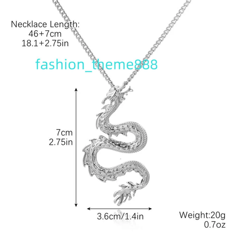 M428 chinois nouvel an élément du zodiaque collier femme lumière luxe dragon chinois pendentifs haut de gamme exquis dragon collier