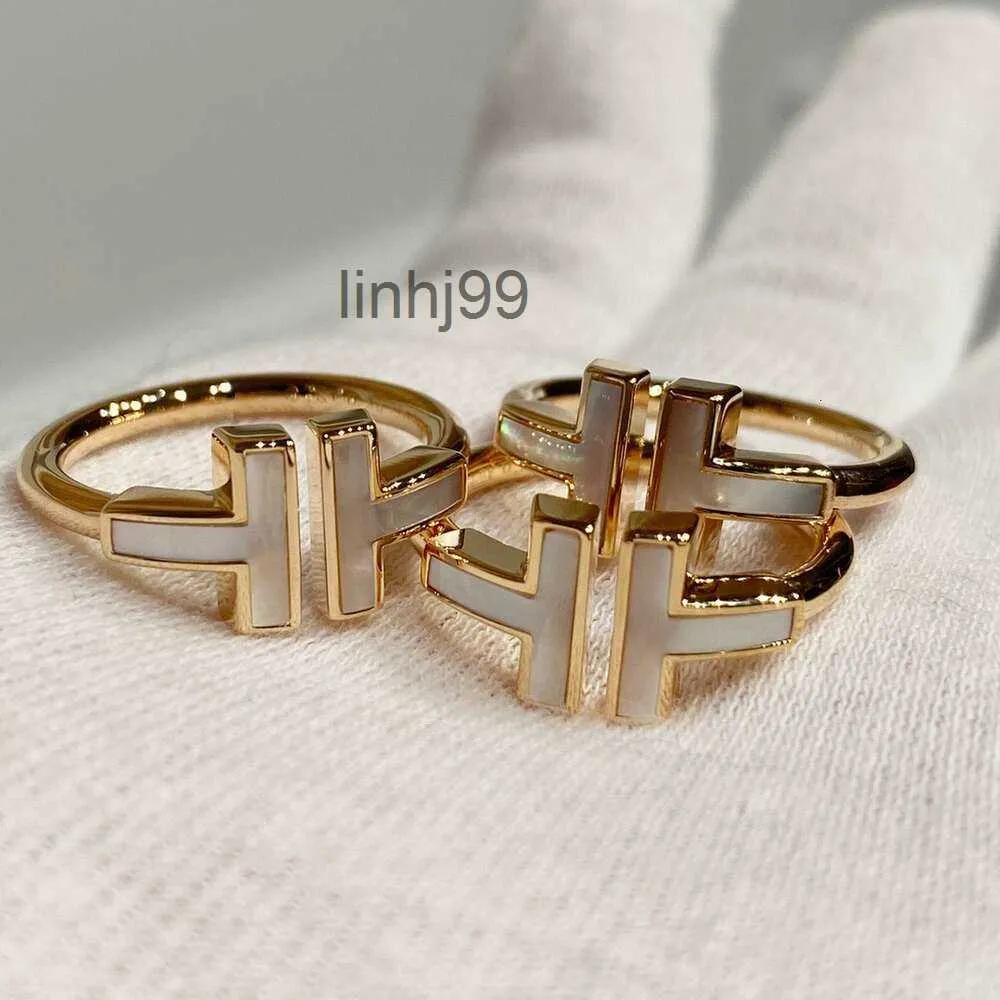 Bagues de bande Tiffanyitys Bijoux Double T-Lettre Bague ouverte avec embellissement de diamants Corps lisse Polyvalent à la mode réglablecwcyCUMACUMA