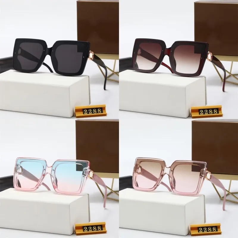Travel womens sunglasses charming black eyeglasses big lenses gafas de sol glasses leisure gradient color mens designer sunglasses UV protect hg092