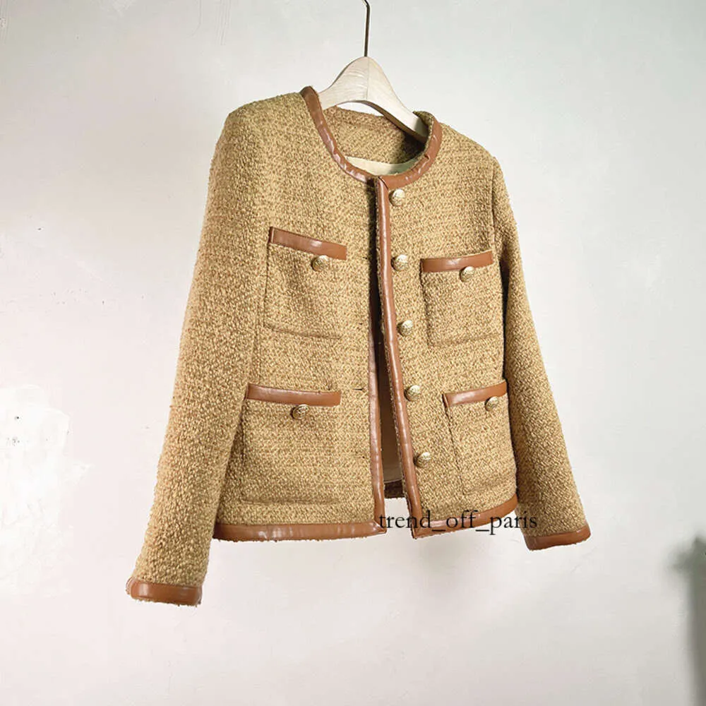 CE Nuevo 2024 Primavera Chaqueta de marca para mujer Moda de gama alta Otoño Invierno Logotipo clásico Tweed Abrigo Ocio Primavera Abrigos negros Cárdigan Cumpleaños Regalo del día de Navidad 02 60