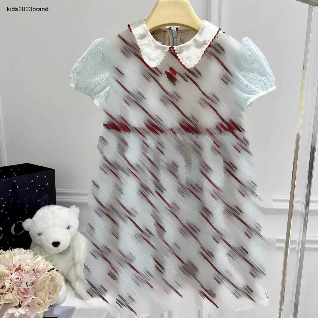 Neues Mädchen-Spitzenkleid, gesticktes Gitterlogo-Kinderrock, Größe 110–150, Designer-Babykleider, kurzärmeliges Kinderkleid, 20. Januar
