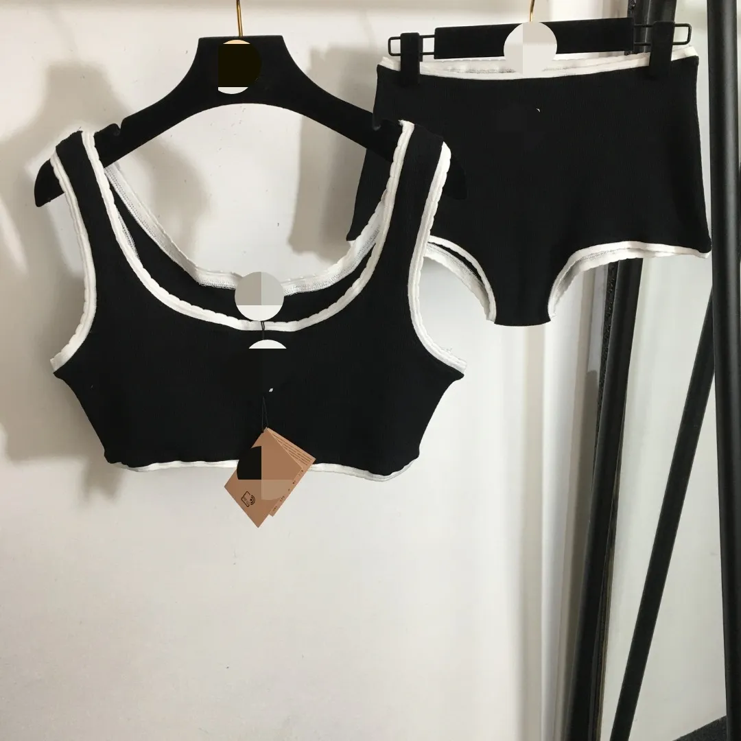 100305 XL 2024 estilo feminino calças de duas peças primavera verão preto marca mesmo estilo duas peças define calças curtas império feminino roupa de banho 20238859