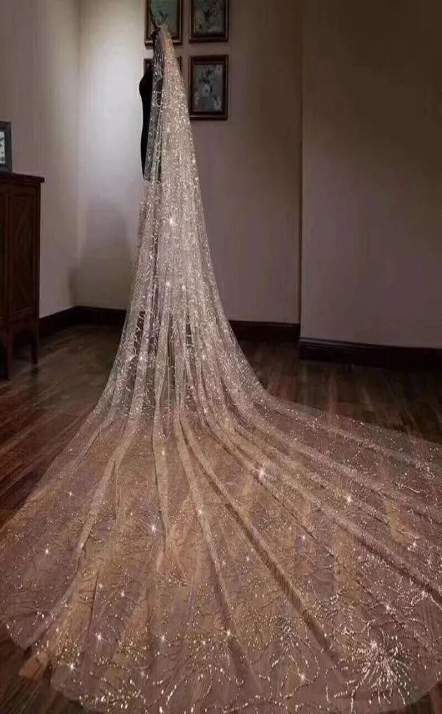 2019 Sparkly Bling Bling Bridal Cathedral Cathedral Train 3 أمتار فاخرة لامعة حفل زفاف الحفل الزفاف الحجاب البيض 8045585