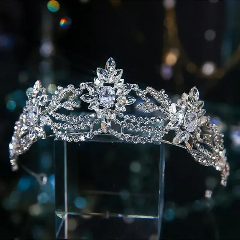 Premium Crystal & Pearl Bridal Crown - Elegant Wedding Hair 