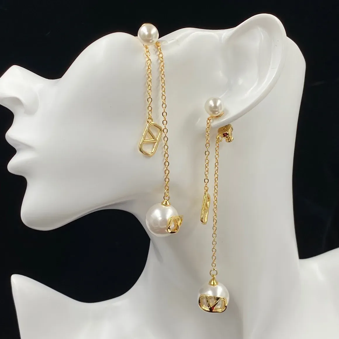 2023 neue Hypoallergene Perle Einfache Mode Marke Designer Frauen Ohrringe High-end-Box