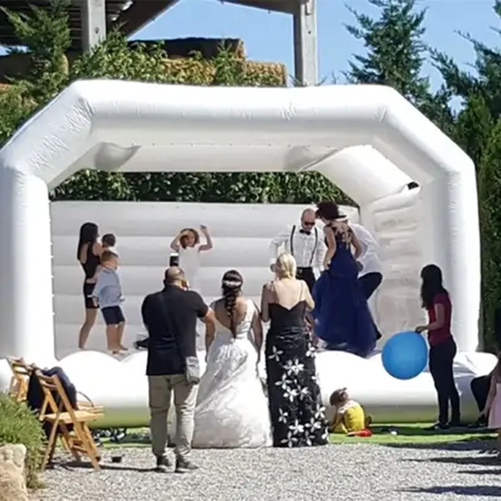 En gros personnalisé 2024 Nouveau éventualité de mariage gonflable blanc nouveau conçu Bouncy House Bouncy Jumping Castle Outdoor Adults and Kids Toys for Party