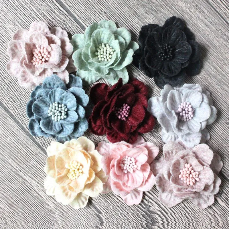 Acessórios para o cabelo 10 Pçs/lote 2.2 "Tecido de Feltro Lã Peônia Flores Decoração de Casamento DIY Couro Para Crianças Mulheres Broches Vestido Vestuário