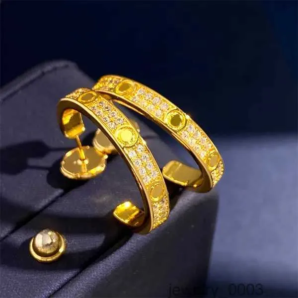 2024Stud Brand Luxury C Shape Big Stud Earrings for Women Screw 18K Gold Full Diamond Shining Letters Ear Rings Earring Jewelry MNSG