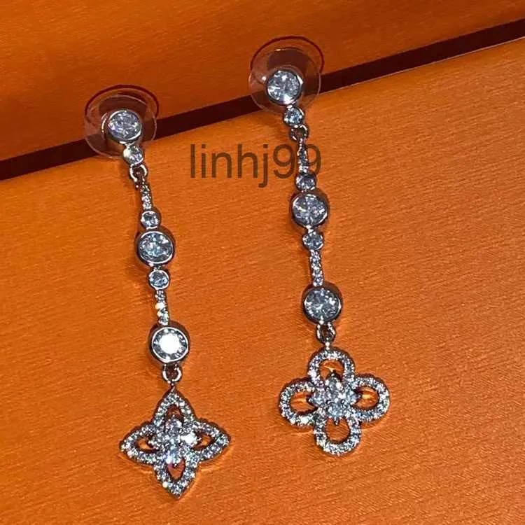 Stud S925 Sterling Silver Hollow Clover Designer Earring Ear Studs Rings Shining Zircon Crystal Long Tassel Lucky Asymmetric Earrings Earings Women Jew