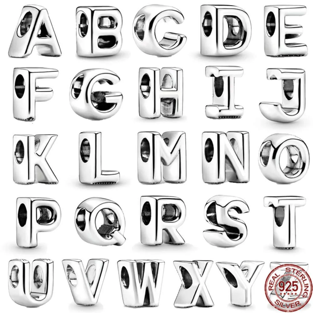 Hot Sale Sterling Sier Letter A-Z Alfabet Charms Pärlor Passar originalarmbandhalsband för kvinnor Fina DIY-smycken