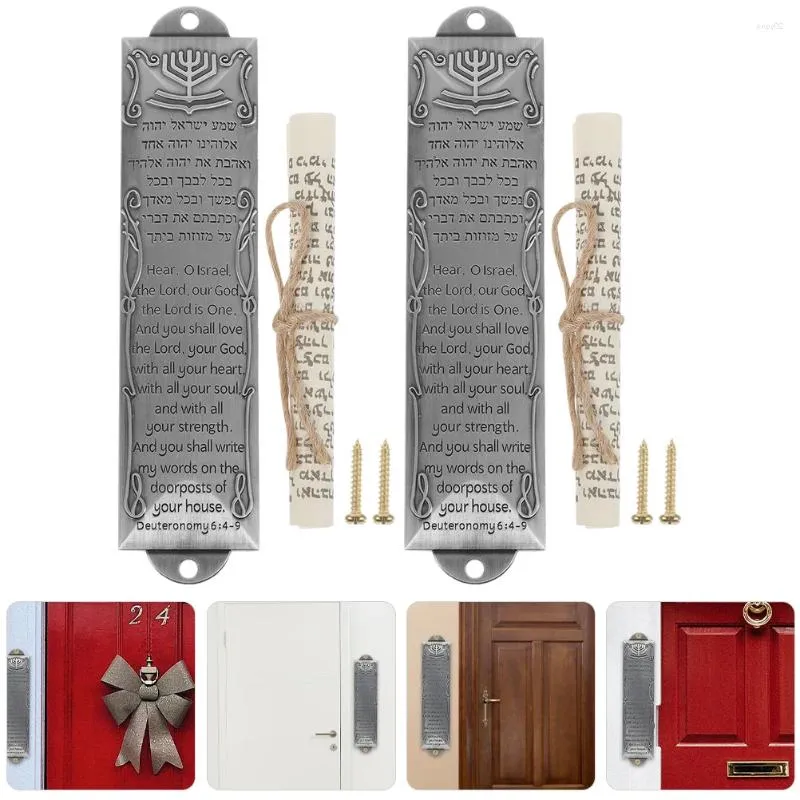 Gardinuppsättning 2 Mezuzah Metal Blessing Case Scroll Engelska Hebreiska Skriften Judiska gåvor Hannukah Mezzuzahs