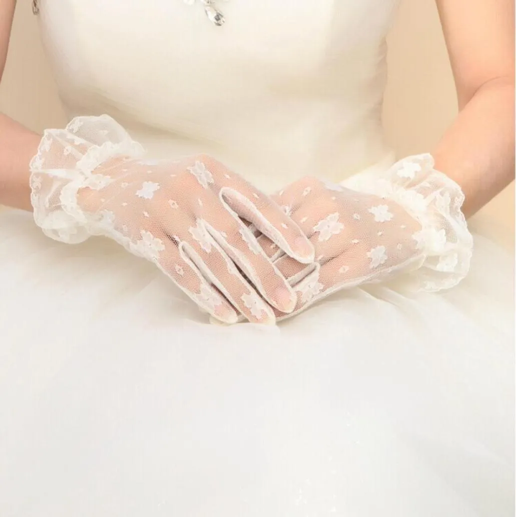 Special Vacker Short White Tulle Bridal Glove Wedding Bride Gloves också för Women039S Formal Prom Gloves8601893