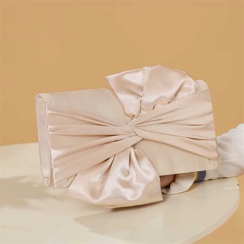 Rechte klassieke gekleurde dinertassen Bowtie Crossbody Bruid Avondcadeaubas balfeestje