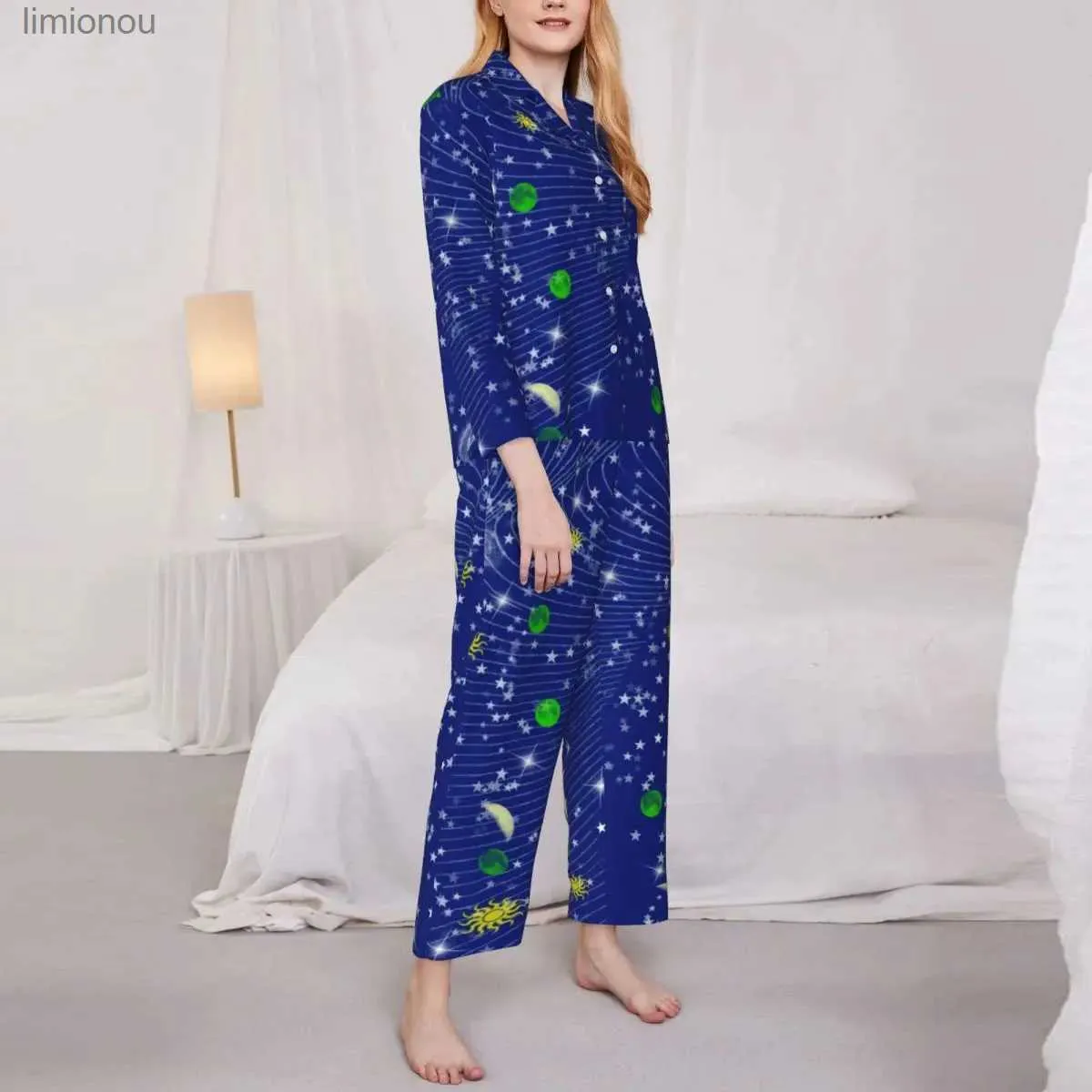 Kadın Uyku Salonu Mavi Güneş Yıldız Ay Sweetwear Sonbahar Özet Galaxy Tasarım Günlük Gevşek Büyük Boy Pijama Setleri Kadın Moda Ev Tasarımı Nightwearl240122