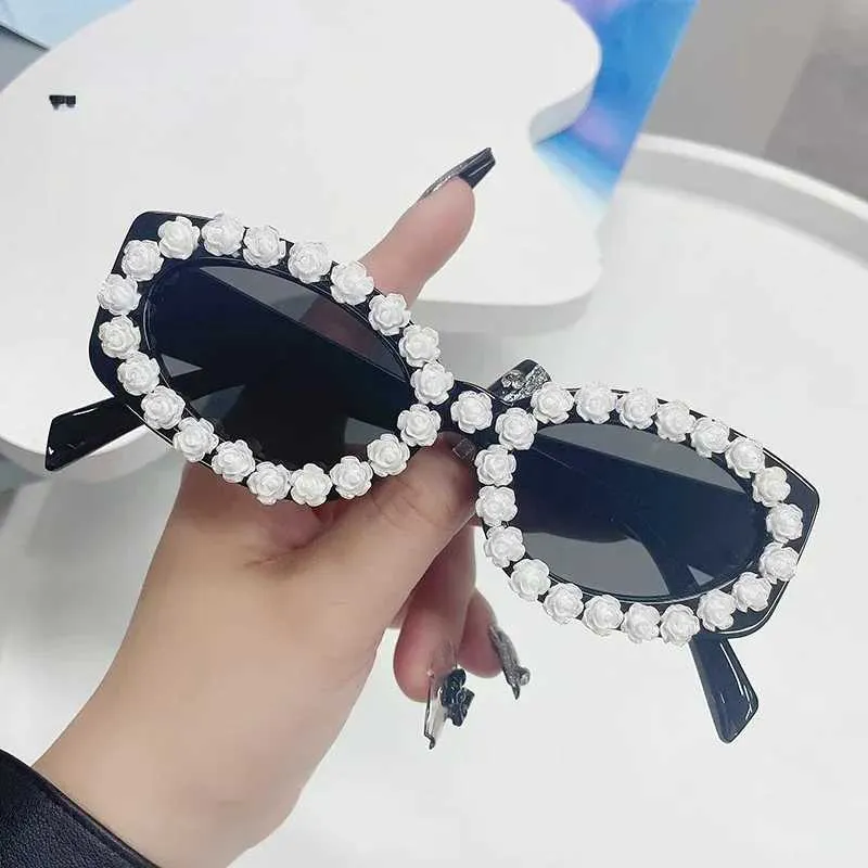 Gafas de sol 2024 Gafas de sol barrocas con forma de ojo de gato para mujer, gafas de sol sexys con perlas para mujer, gafas de sol con diamantes de imitación para fiesta, gafas de sol femeninas YQ240120