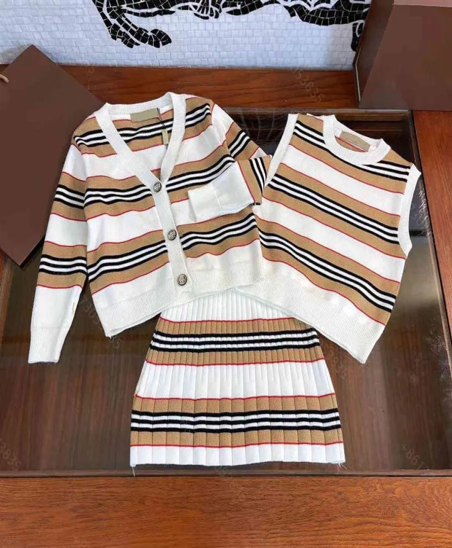 Senaste design Sticking Baby Clothes Set Fashion Knit Baby Boy Outfits 100 Wool tröja satser för att sticka klänning Vest Sweaters 3 Piece SU4191288