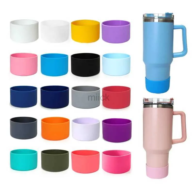 Bouteille d'eau Botte en silicone de 7,5 cm pour Stanley 40 oz Quencher Adventure Tumbler et Ice Flow Flip 30 oz 20 oz Couvercle de manchon inférieur de bouteille d'eau 240122