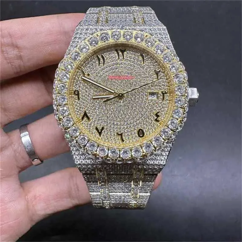 Luxury AP Diamond Iced Mosonite kan klara test vs Factory Men's 2tone Gold Arabiska siffror Bigger Bezel 8215 Automatisk rörelse glänsande 42mm gulduppringning