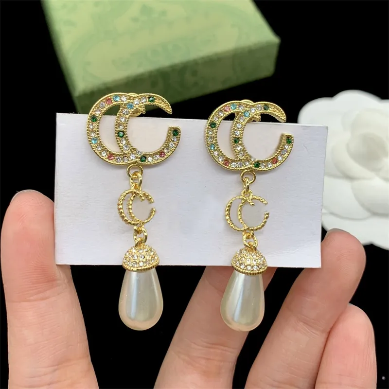Vintage Designer Fashion Earrings Womens Luxury Pearl Ear Studs Wedding Mens Womens Earring Jewelry Ear Ring Wedding Party Gifts