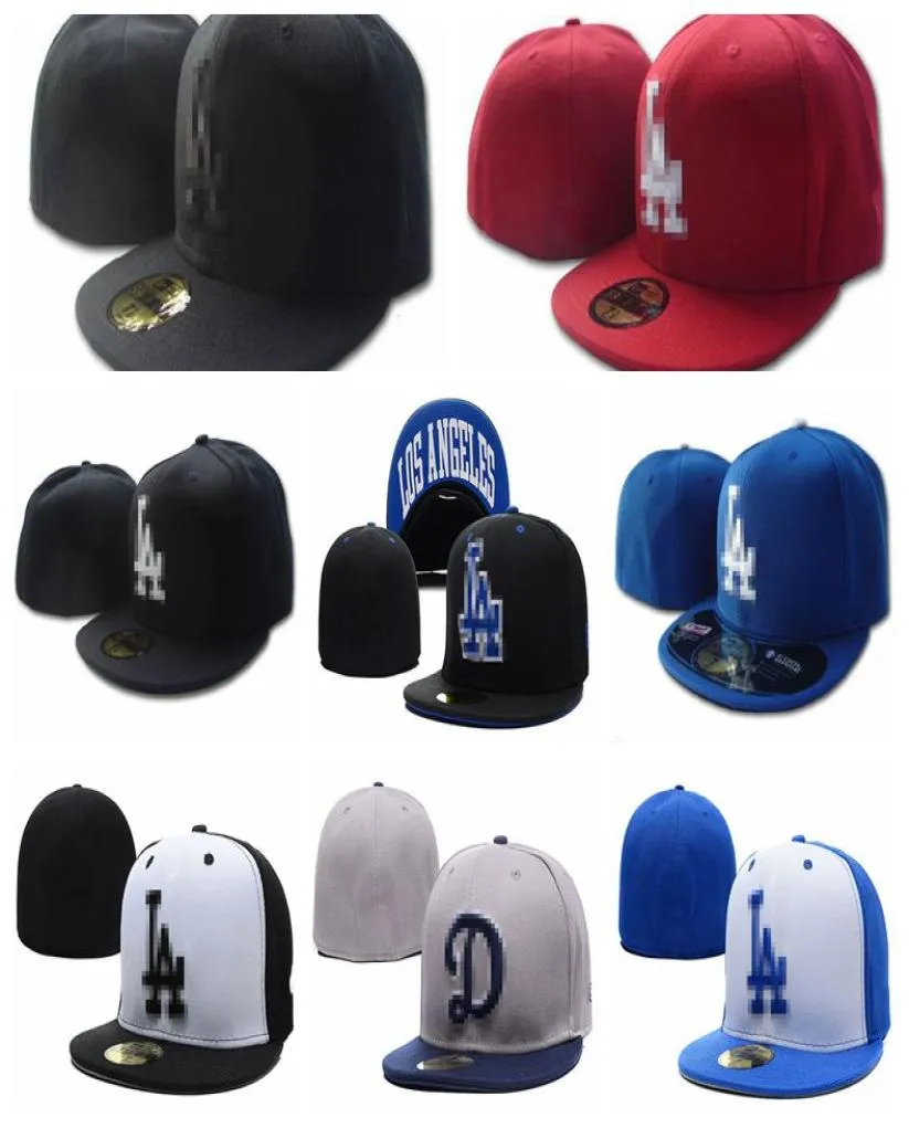 2021 Snapbacks ajustés chapeaux toronto LA Cap Football Hip hop Ajustable Basketball Bonnets de broderie Chapeau Pom Poms hiver tricoté ca1114268