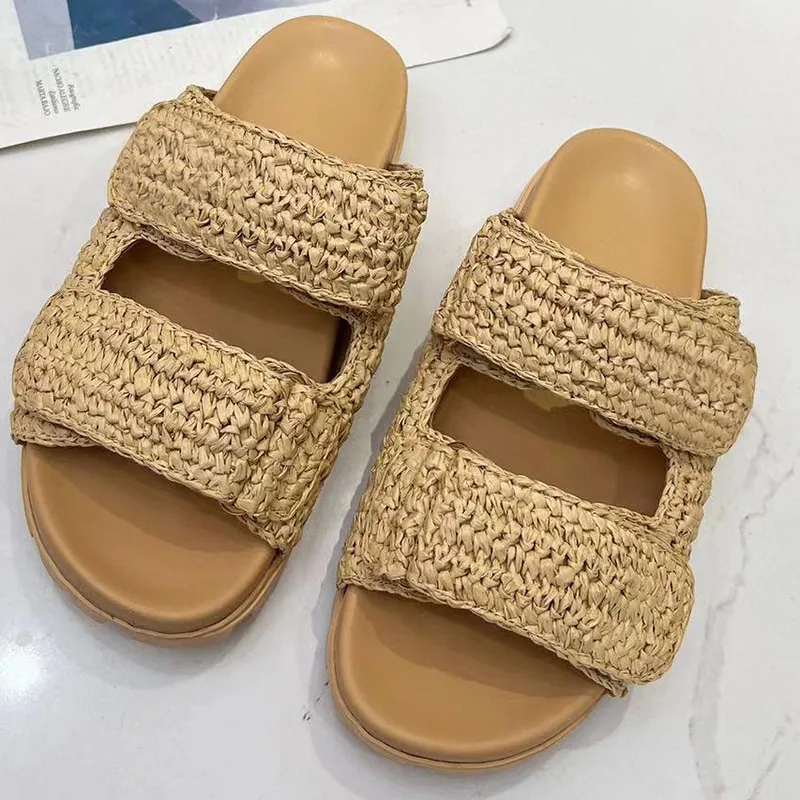 2024 NYA ANDRA KVINNA VINCE GRASS Vävande Summer Slippers Runway Designer Peep Toe Hot Sale Tjock Sole Ladies Outdoor and Inhoor Vacation Beach Flip Flops Kvinna