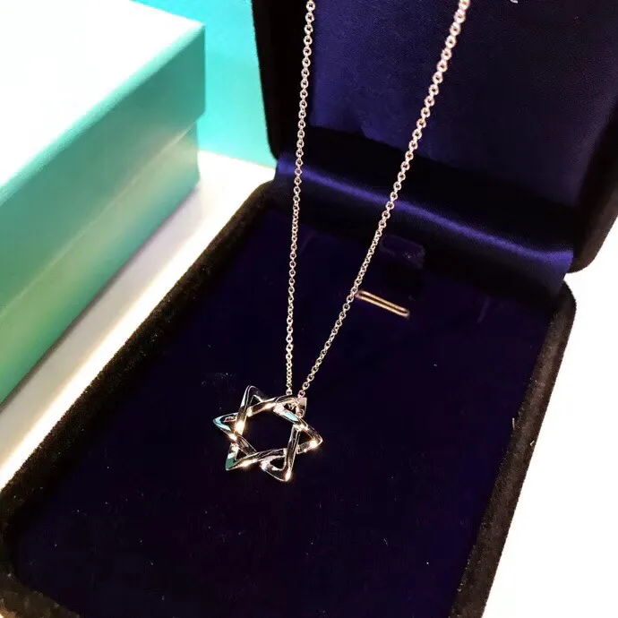 Designer smycken halsband Sailormoon hexagram stjärna utsökta och fashionabla halsband ihåliga hänge